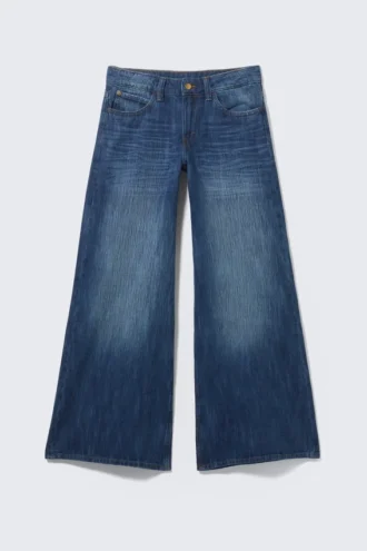 Poser Regular Waist Loose Wide Jeans – Blue Web – Medium Blue | Cheap Monday Gb