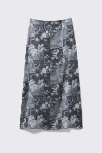 Printed Low Rise Maxi Skirt – Dark Grey – Collage Print