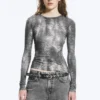 Printed Slim Fit Long-Sleeved Top – Black – Crocodile Print