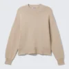 Relaxed Boxy Knitted Sweater – Beige