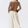 Relaxed Knitted Boat-Neck Sweater – Brown