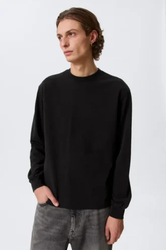 Relaxed Long-Sleeved T-Shirt – Black