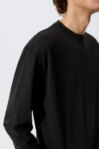 Relaxed Long-Sleeved T-Shirt – Black