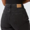 Resolute Curve High Waisted Regular Straight Jeans – Tuned Black – Black