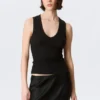 Ribbed V-Neck Tank Top – Black