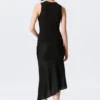 Ribbed V-Neck Tank Top – Black
