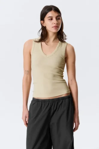 Ribbed V-Neck Tank Top – Light Beige