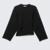 Ruched Long-Sleeved T-Shirt – Black
