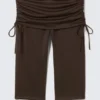 Ruched Low Rise Capri Leggings – Dark Brown