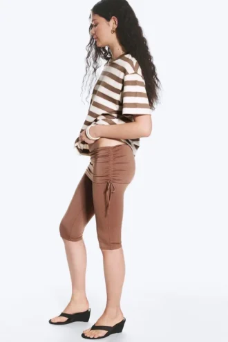 Ruched Regular Capri Pants – Dusty Brown