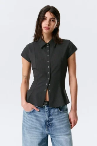Slim Fit Short-Sleeved Crepe Shirt – Dark Grey – Pinstriped