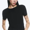 Slim Fitted T-Shirt – Black