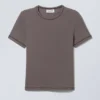 Slim Fitted T-Shirt – Dark Mole