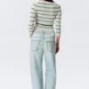Slim Knitted V-Neck Sweater – Striped Light Grey