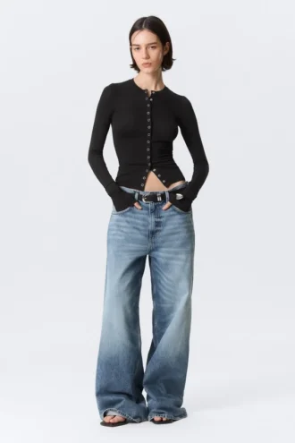 Slim Long-Sleeved Buttoned Cardigan – Black