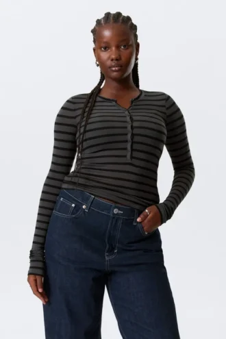 Slim Long-Sleeved Henley Top – Black & Grey Stripes