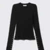 Slim Long-Sleeved Press Stud Top – Black
