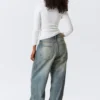 Slim Ruched Button-Front Cardigan – Off-White