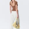 Slim Short-Sleeved Open-Back Top – Brown