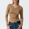 Slim V-Neck Long-Sleeved Top – Dark Beige