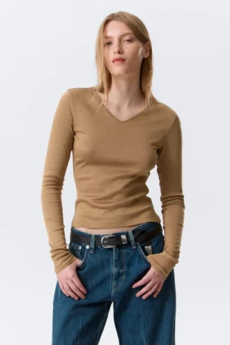 Slim V-Neck Long-Sleeved Top – Dark Beige
