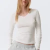 Slim V-Neck Long-Sleeved Top – Off-White