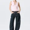 Slim V-Neck Sleeveless Top – Light Pink