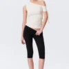 Soft Mid Rise Capri Leggings – Black