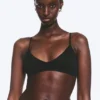 Soft Seamless Triangle Bra – Black