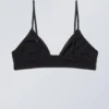 Soft Triangle Bralette – Black
