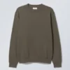Standard Sweatshirt – Khaki Green