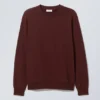 Standard Sweatshirt – Maroon