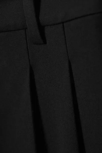 Super Wide Pleated Suiting Trousers – Black