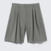 Wide Pleated Tailored Shorts – Dark Grey Melange